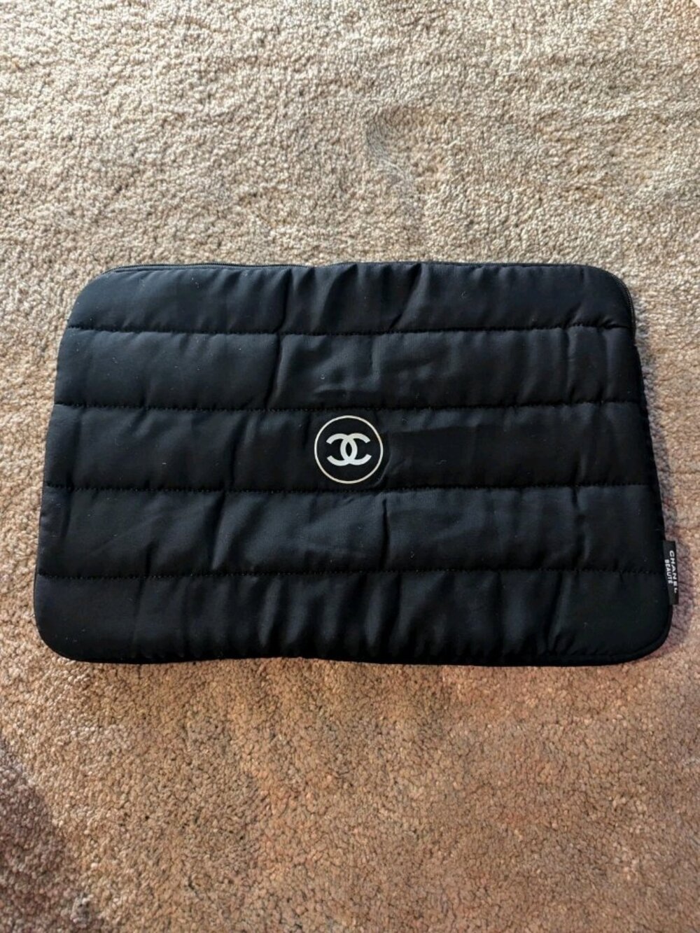 New Chanel GWP Black Puffy Quilted Padded Laptop Bag Case 15''x10''